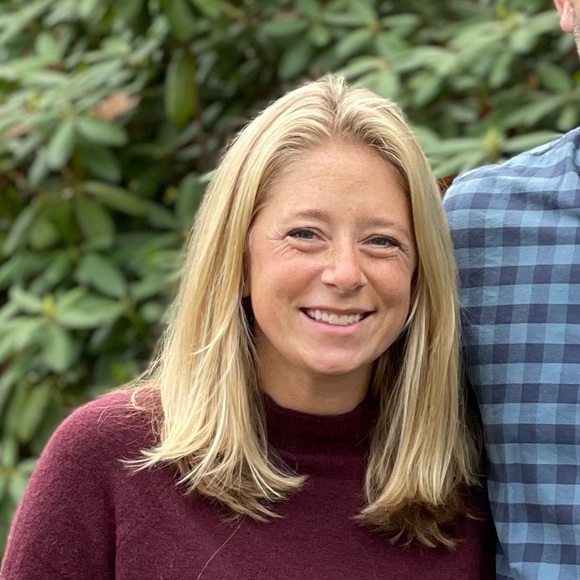 Meet your Posher, Julie - Picture 1 of 1